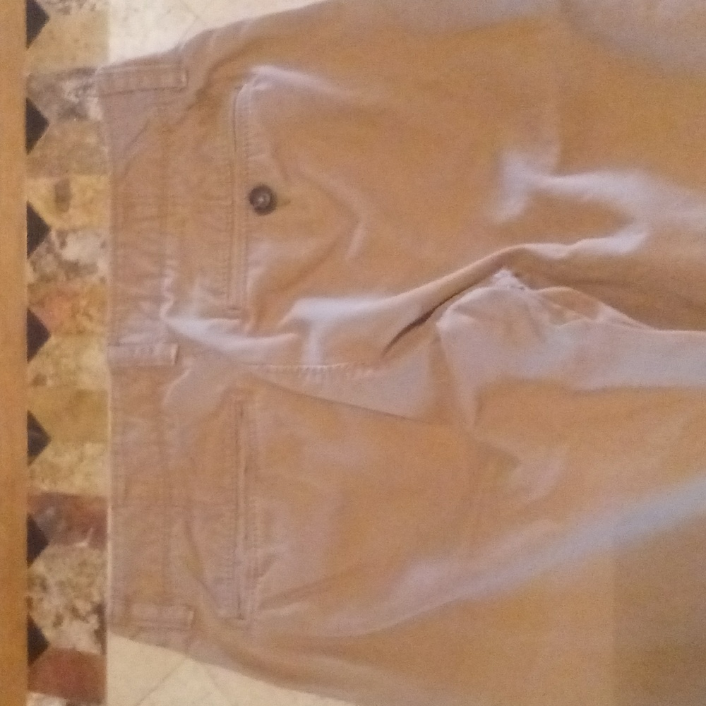 American Eagle khakis 28x32 - Picture 5 of 9
